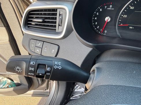 Used 2019 Kia Sorento SX w/ SX Touring Package FWD image 24