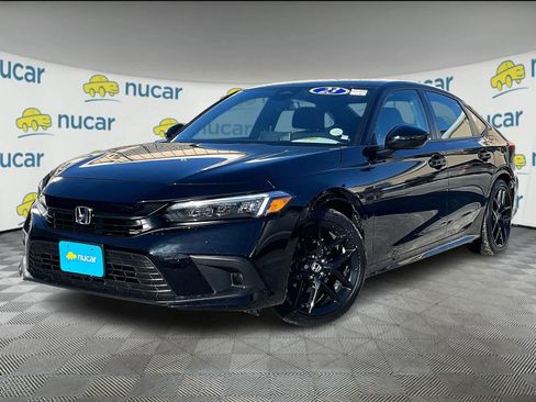 Used 2023 Honda Civic Sport image 3