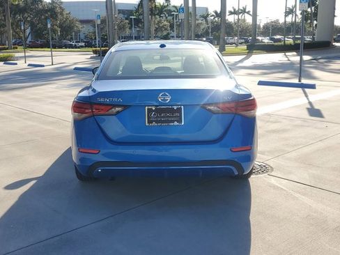 Used 2021 Nissan Sentra SV image 9