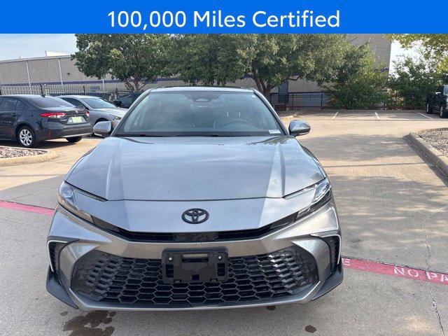 Used 2025 Toyota Camry SE w/ Convenience Package FWD image 2