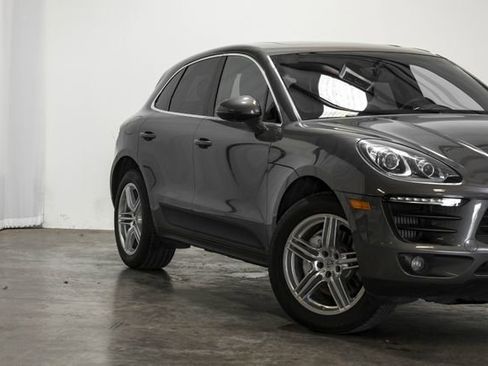 Used 2016 Porsche Macan S image 12