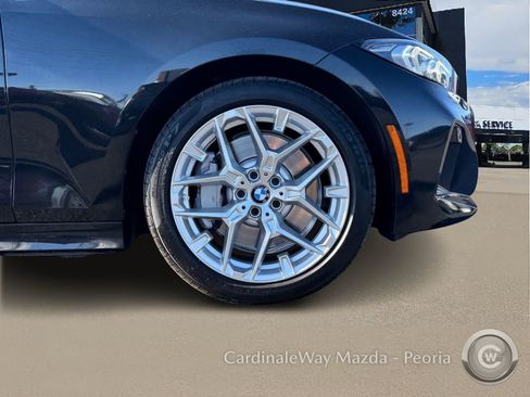 Used 2025 BMW 330i Sedan image 11