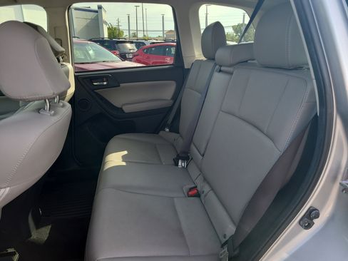Used 2016 Subaru Forester 2.5i Touring w/ Eyesight & Navigation System AWD/4WD image 11