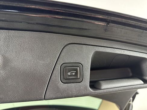 Used 2017 Buick Envision Essence FWD image 35