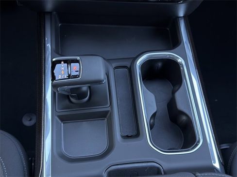 New 2026 Chevrolet Silverado 1500 LT Trail Boss w/ Dark Appearance Package image 17