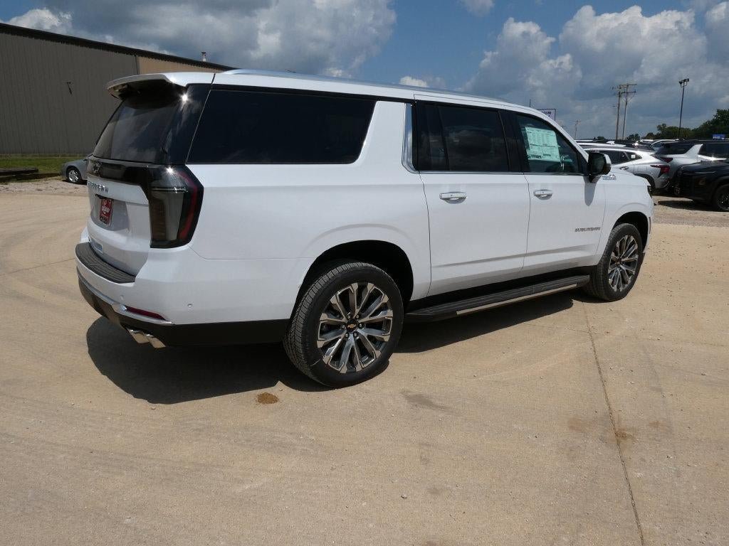 New 2026 Chevrolet Suburban High Country w/ Sun And Tow Package AWD/4WD image 5