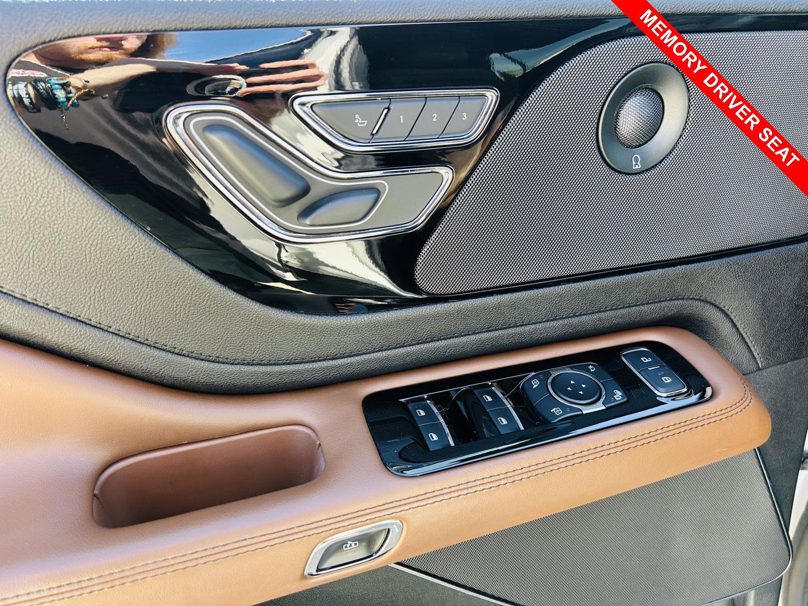 Used 2023 Lincoln Aviator Reserve w/ Equipment Group 201A AWD/4WD image 19