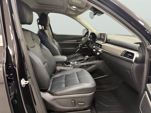 Used 2022 Kia Telluride EX w/ EX Premium Package FWD image 12