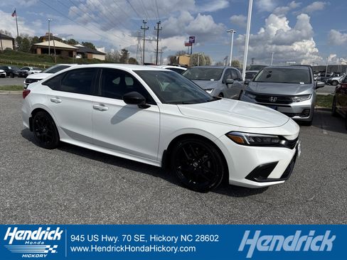 Used 2024 Honda Civic Sport image 1