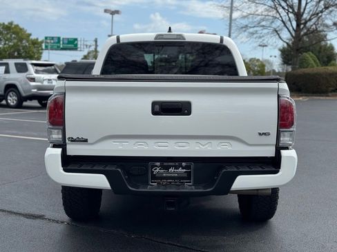 Used 2023 Toyota Tacoma TRD Sport image 12