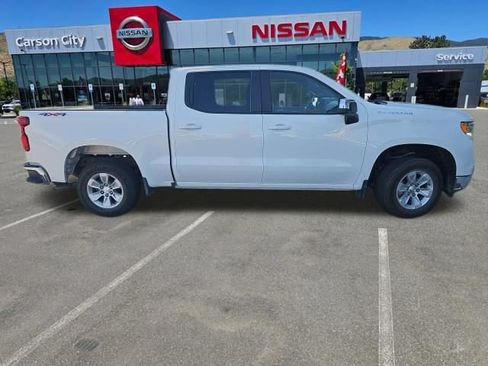 Used 2025 Chevrolet Silverado 1500 LT AWD/4WD image 7