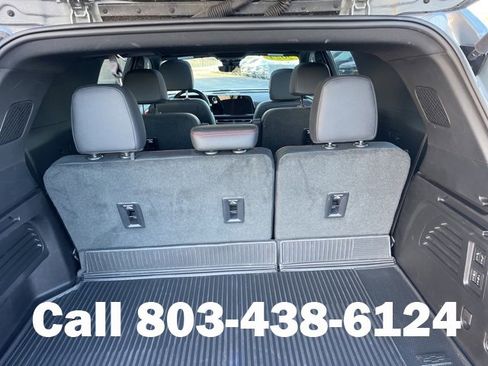 Used 2024 Chevrolet Traverse RS image 31