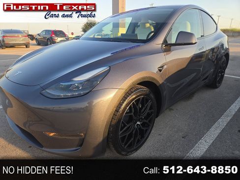 Used 2023 Tesla Model Y Long Range AWD/4WD image 1