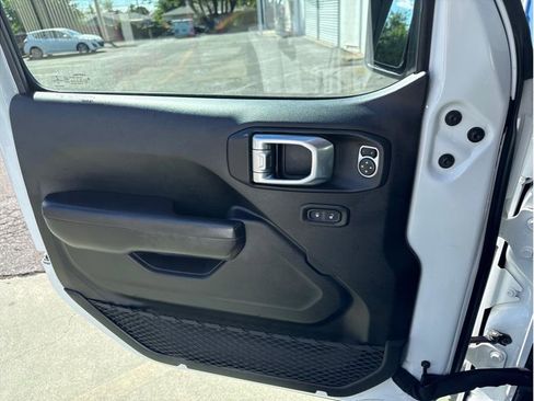 Used 2019 Jeep Wrangler Unlimited Rubicon image 36