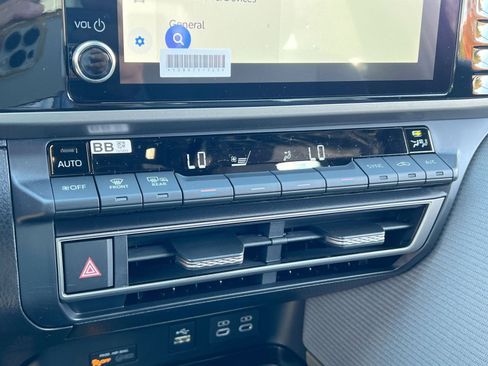 New 2026 Toyota Camry SE image 21