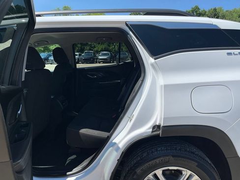 Used 2022 GMC Terrain SLE w/ Driver Convenience Package AWD/4WD image 29