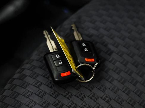 Used 2018 Mitsubishi Mirage ES FWD image 64