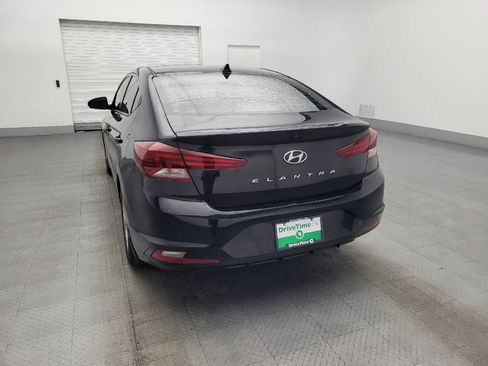 Used 2019 Hyundai Elantra SEL w/ Winter Weather Package image 6