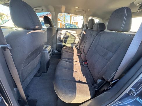 Used 2016 Nissan Murano S image 13