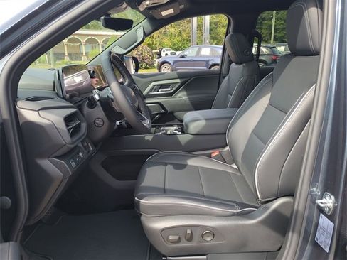 New 2026 Chevrolet Silverado EV LT w/ Premium Package image 19