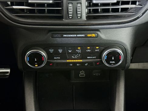 Used 2024 Ford Escape ST-Line AWD/4WD image 23
