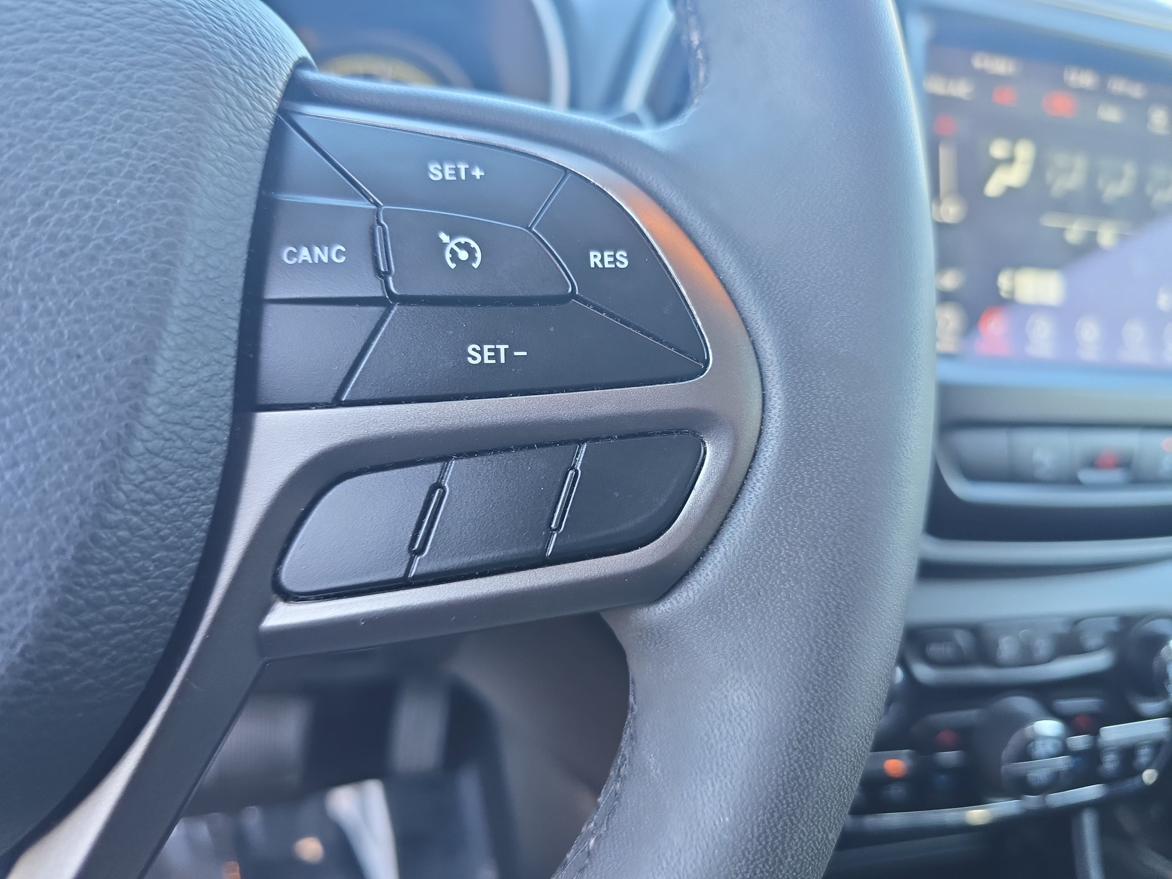 Used 2021 Jeep Cherokee Latitude Lux w/ Comfort/Convenience Group FWD image 17