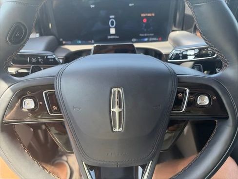 Used 2025 Lincoln Aviator Reserve w/ Illumination Package AWD/4WD image 21