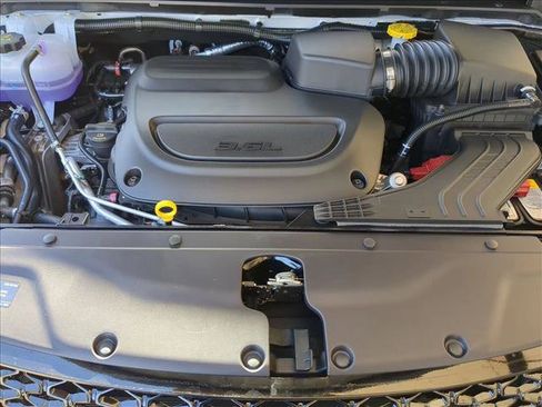 New 2026 Chrysler Pacifica Select image 16