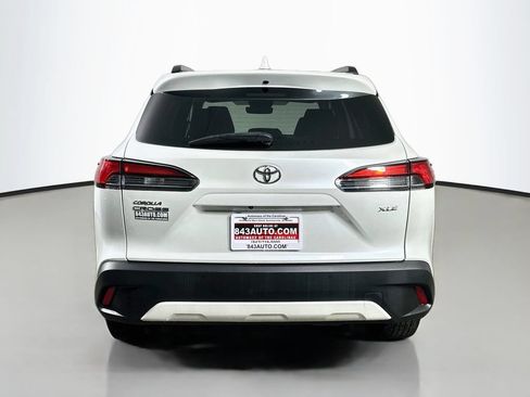 Used 2023 Toyota Corolla Cross XLE FWD image 6