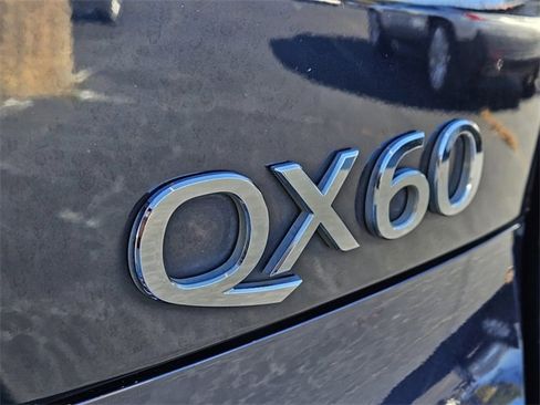 Used 2020 INFINITI QX60 Luxe w/ Essential Package image 17
