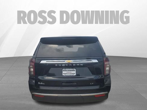 Used 2023 Chevrolet Suburban LT w/ Luxury Package RWD image 5
