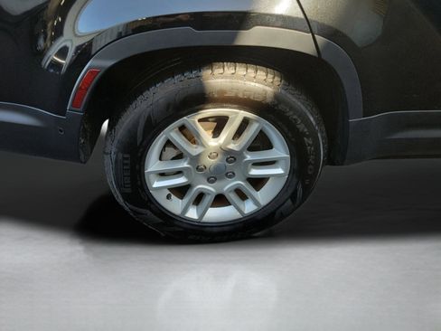 Used 2024 Land Rover Defender 130 S image 30