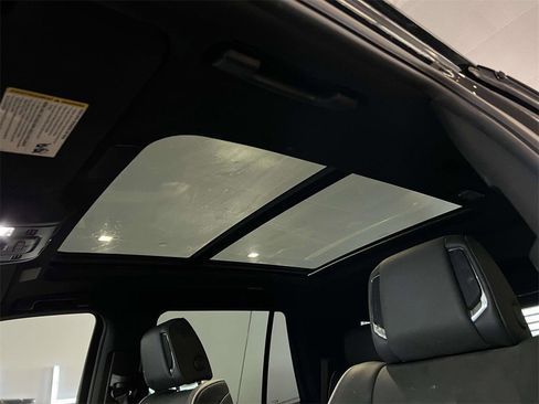 Certified 2024 Cadillac Escalade Premium Luxury image 19