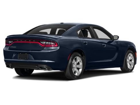 Used 2015 Dodge Charger SE image 5