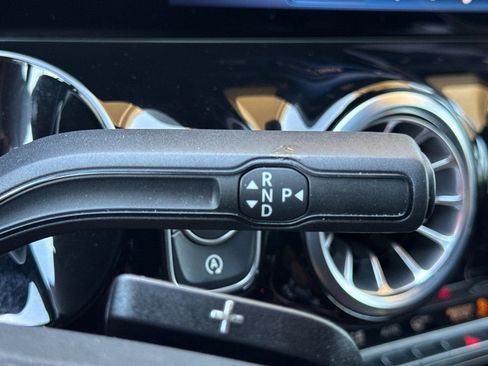 Used 2025 Mercedes-Benz GLA 250 image 22