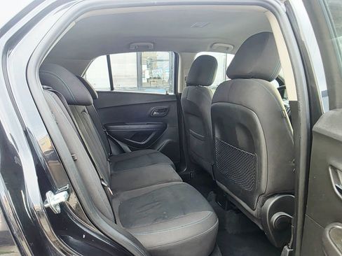 Used 2015 Chevrolet Trax LS AWD/4WD image 15