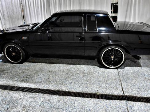 Used 1987 Buick Regal Coupe RWD image 30