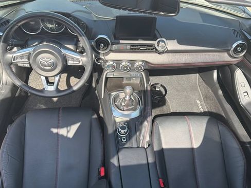 Used 2019 MAZDA MX-5 Miata Grand Touring RWD image 10