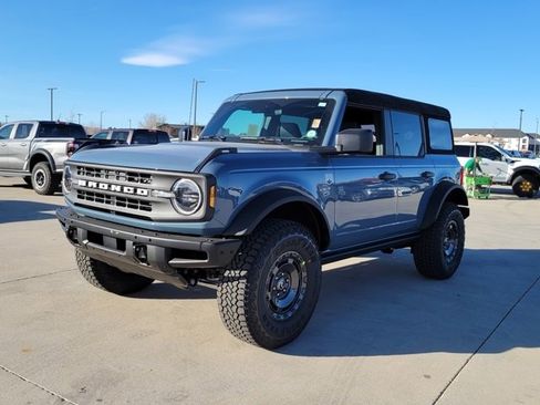 New 2025 Ford Bronco Big Bend w/ Black Diamond Package image 4