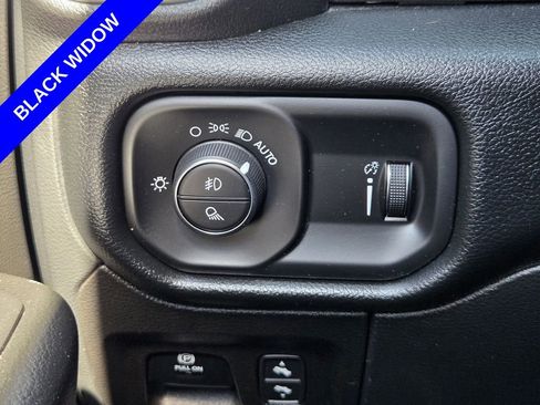 Used 2022 RAM 1500 Big Horn AWD/4WD image 31
