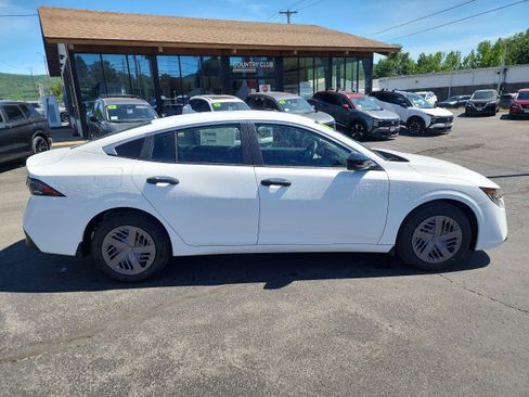 New 2026 Nissan Sentra S FWD image 9