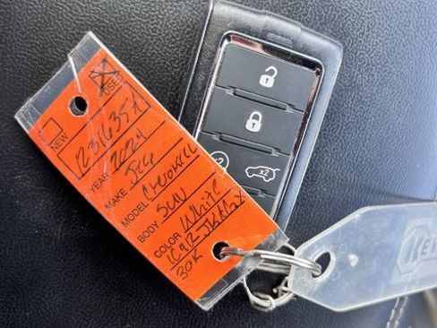 Used 2024 Jeep Grand Cherokee L Altitude image 15