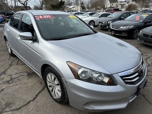 Used 2011 Honda Accord LX image 3