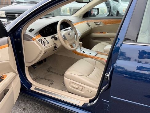 Used 2007 Toyota Avalon Touring FWD image 2