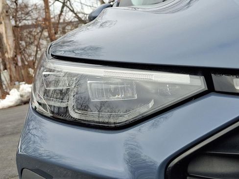 Used 2024 Ford Escape SE w/ PHEV Premium Package image 9