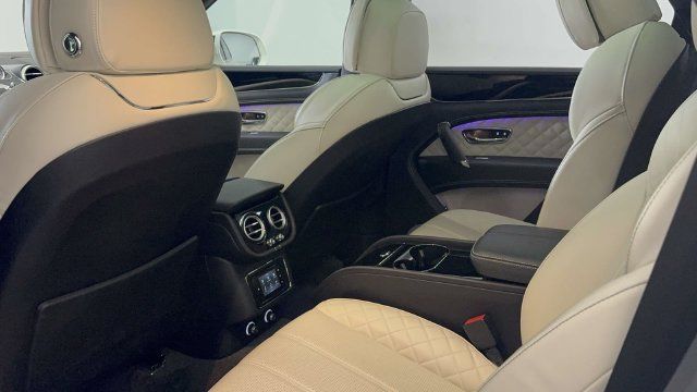 Used 2020 Bentley Bentayga AWD/4WD image 23