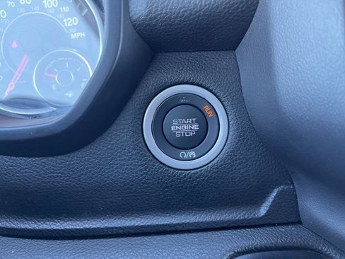 Used 2023 RAM 1500 Big Horn image 25