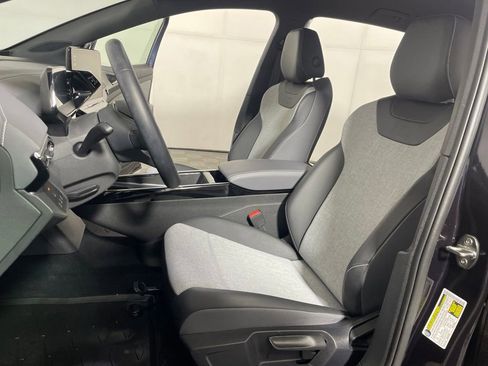 Certified 2023 Volkswagen ID.4 Pro AWD/4WD image 10