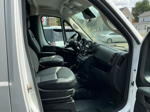 Used 2024 RAM ProMaster 2500 w/ Convenience Group FWD image 20