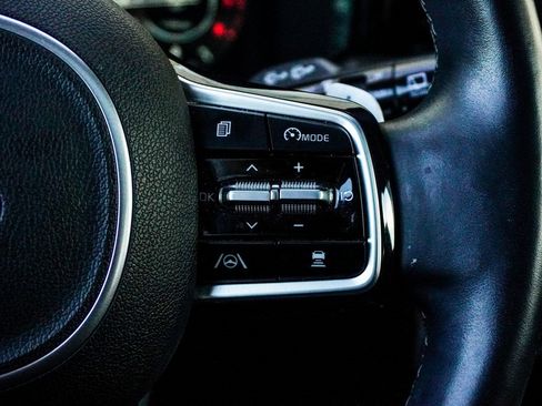 Used 2021 Kia Sorento SX Prestige image 28